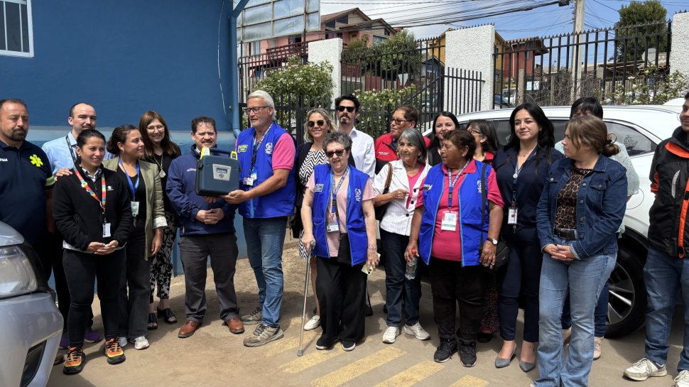 Consejo de Salud Las Ventanas recibe un desfibrilador móvil de Codelco Ventanas