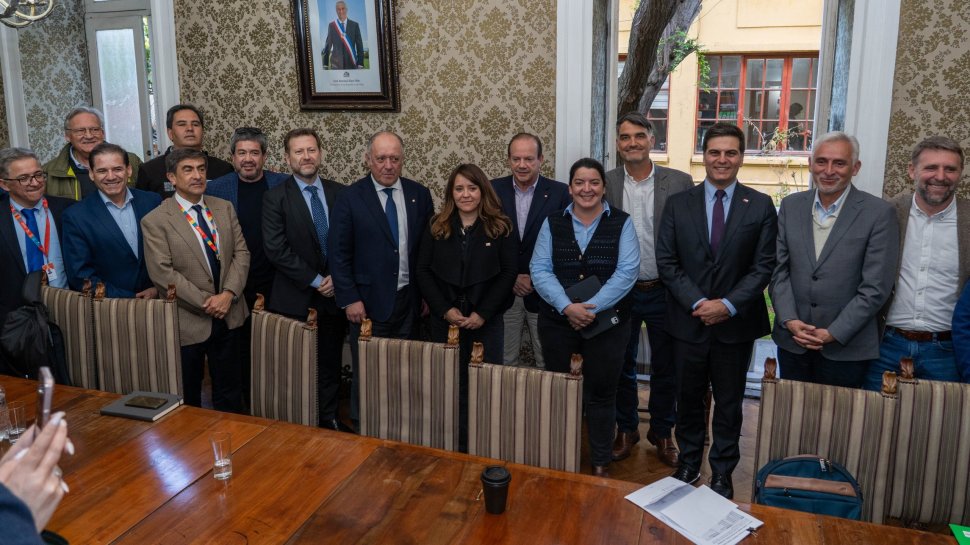 A un mes del anuncio de suspensión de Andes Norte Codelco logra reubicar a 1.782 trabajadores y presenta plan a autoridades