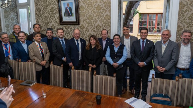 A un mes del anuncio de suspensión de Andes Norte Codelco logra reubicar a 1.782 trabajadores y presenta plan a autoridades